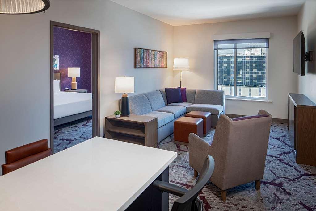 Hotel Hyatt House Downtown 3*