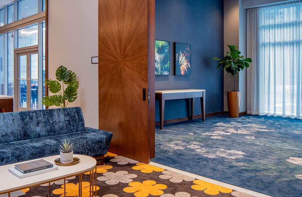 Hyatt House Downtown 3*